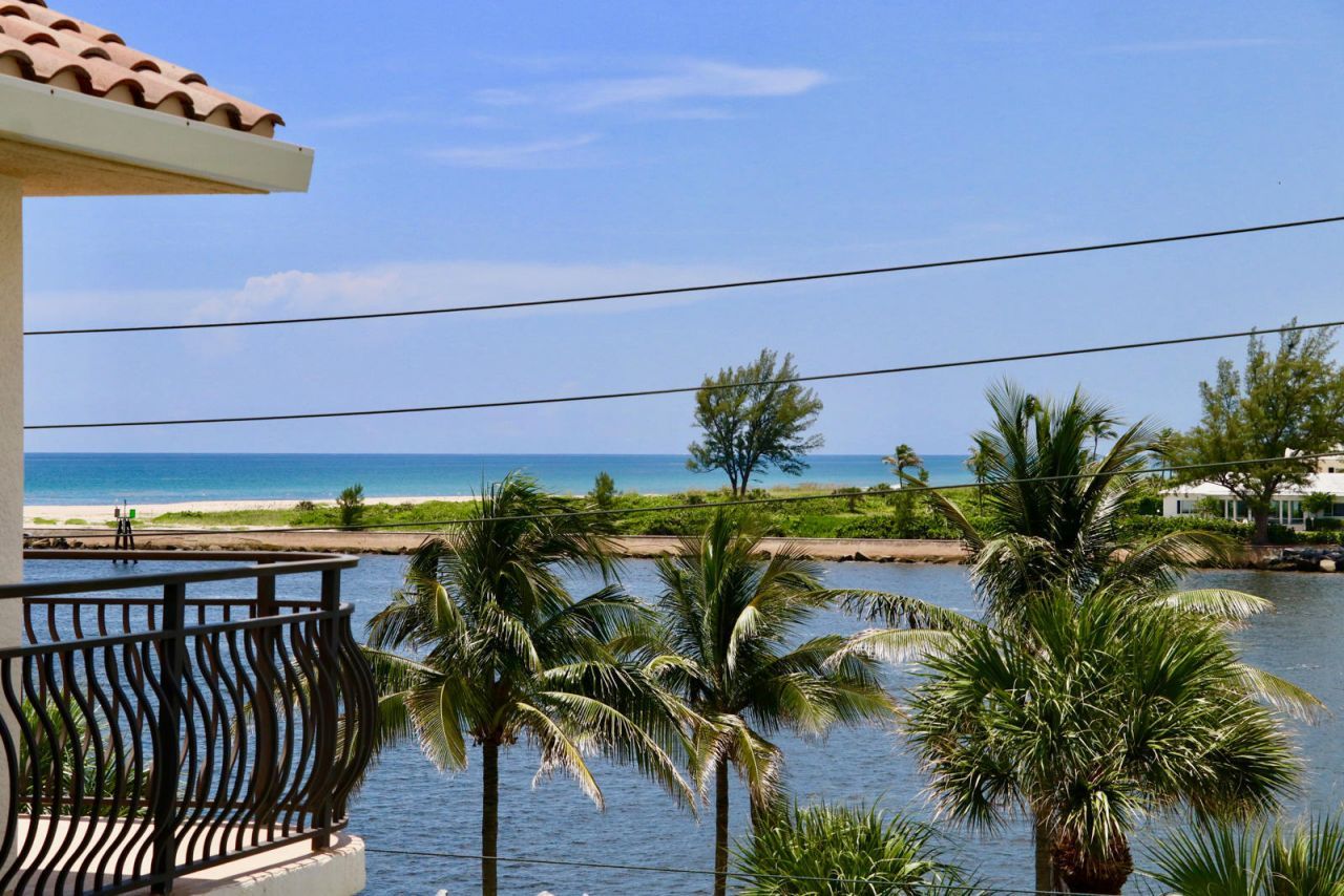 314 Inlet Way, Unit 303, Palm Beach Shores, FL 33404 Photo