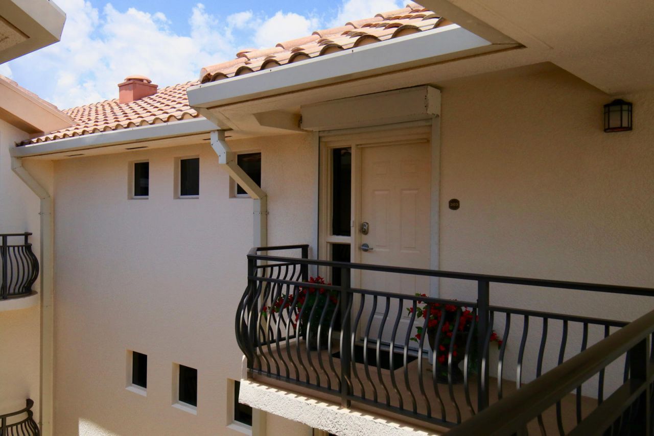 314 Inlet Way, Unit 303, Palm Beach Shores, FL 33404 Photo