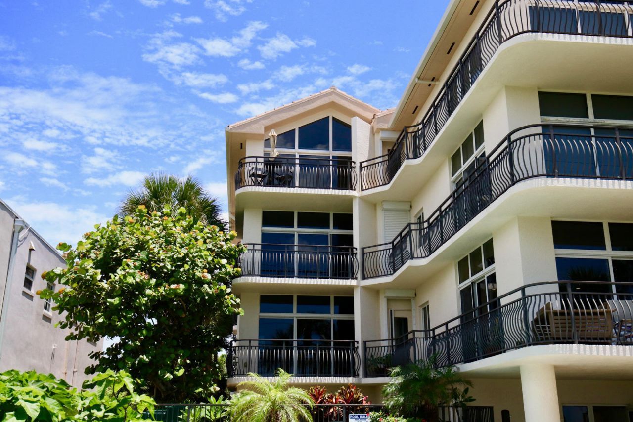 314 Inlet Way, Unit 303, Palm Beach Shores, FL 33404 Photo