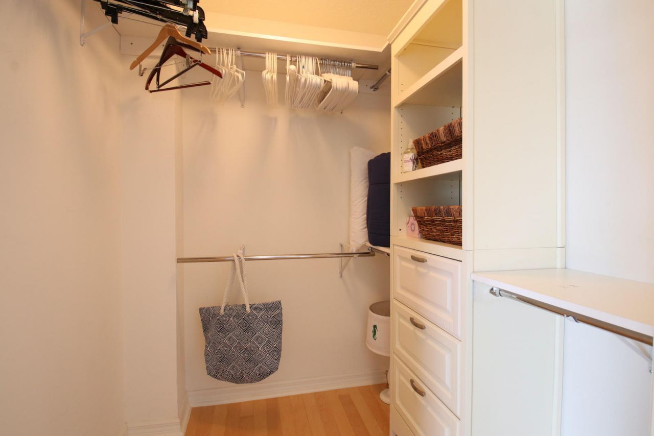 314 Inlet Way, Unit 303, Palm Beach Shores, FL 33404 Photo