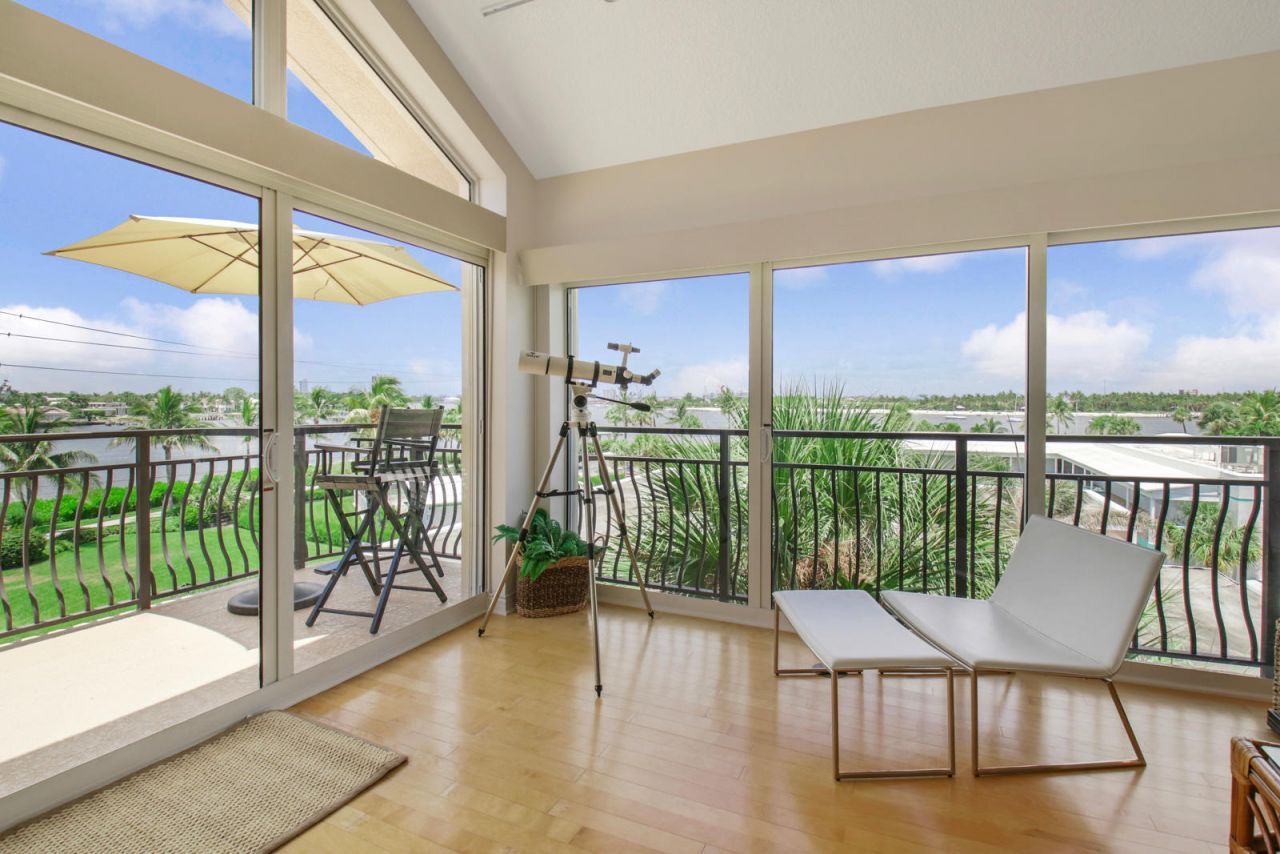 314 Inlet Way, Unit 303, Palm Beach Shores, FL 33404 Photo