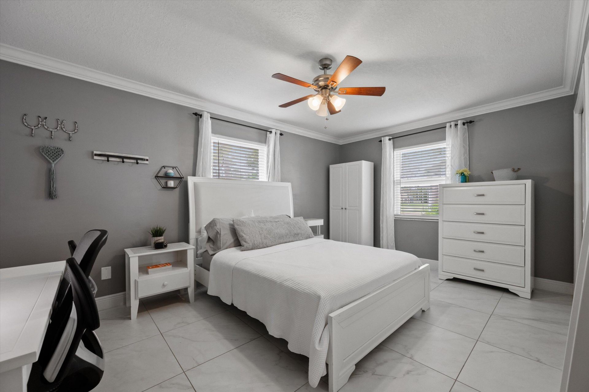 1064 Raintree Lane, Wellington, FL 33414 Photo