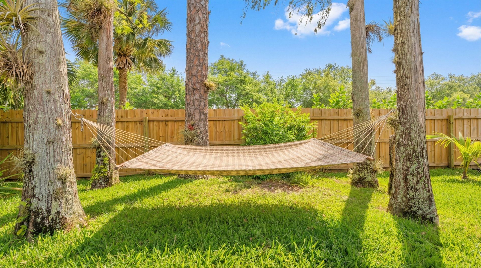 1064 Raintree Lane, Wellington, FL 33414 Photo