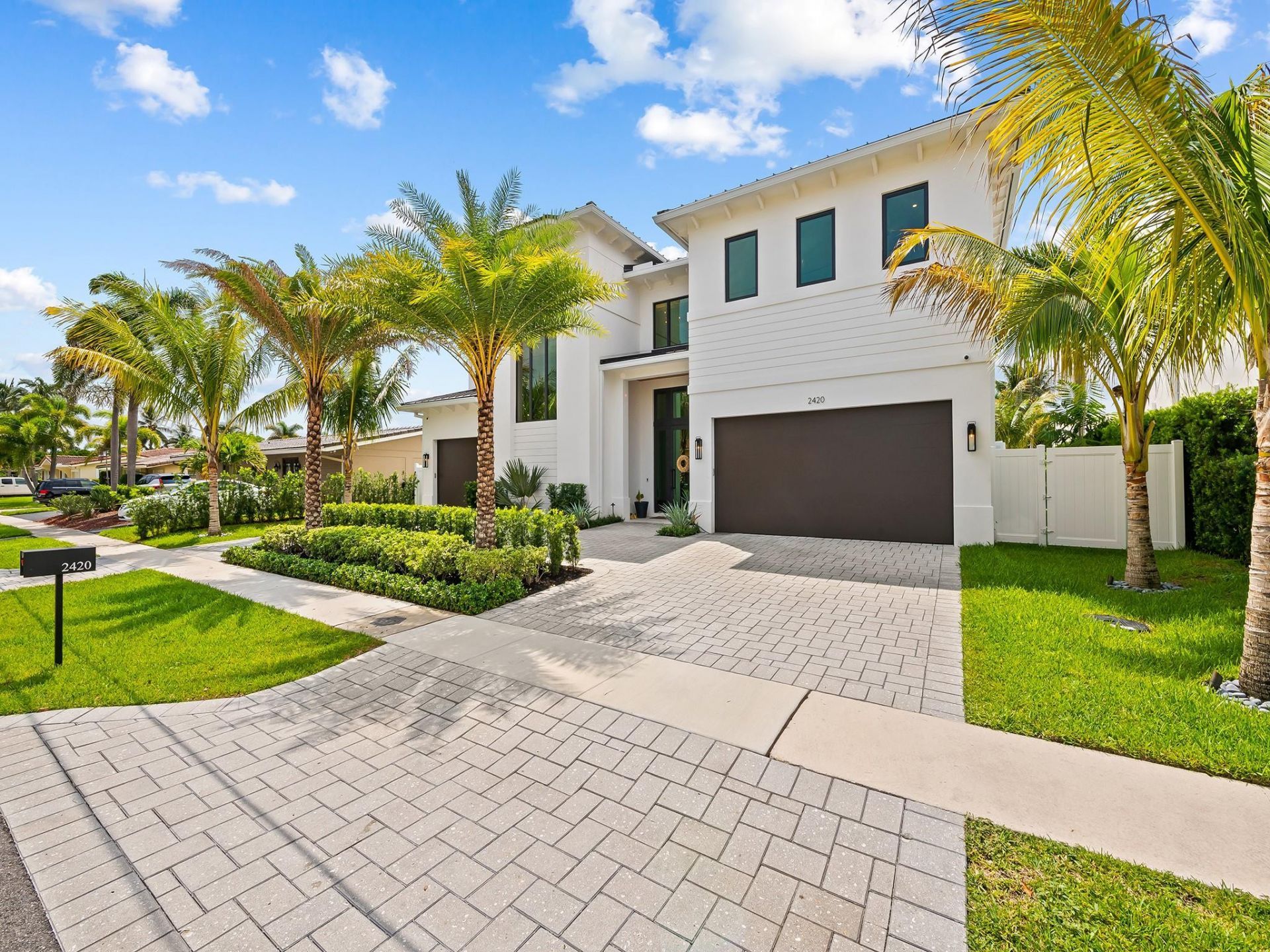 2420 NE 48th Street, Lighthouse Point, FL 33064 Photo