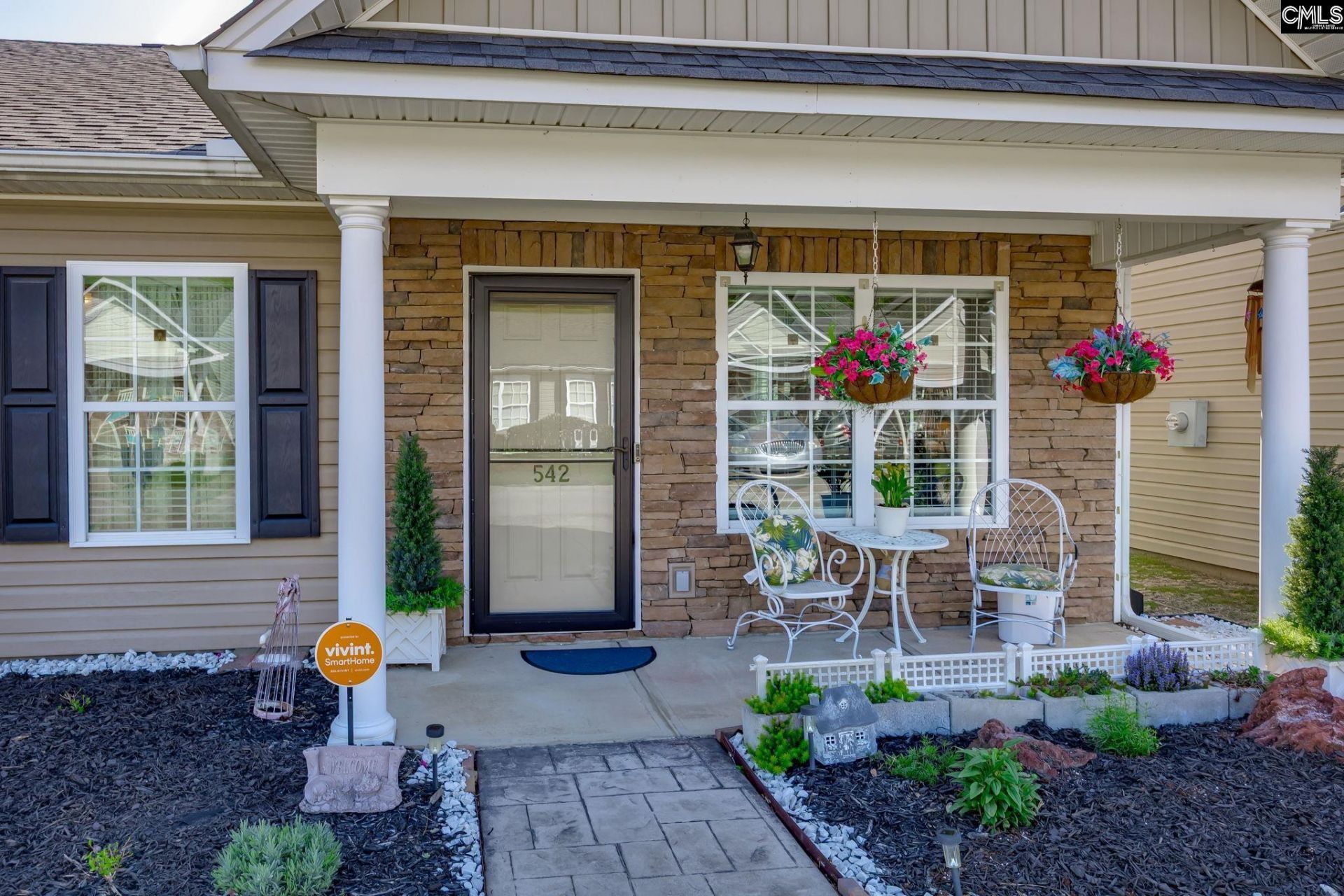 542 Dawsons Park Way Photo 4