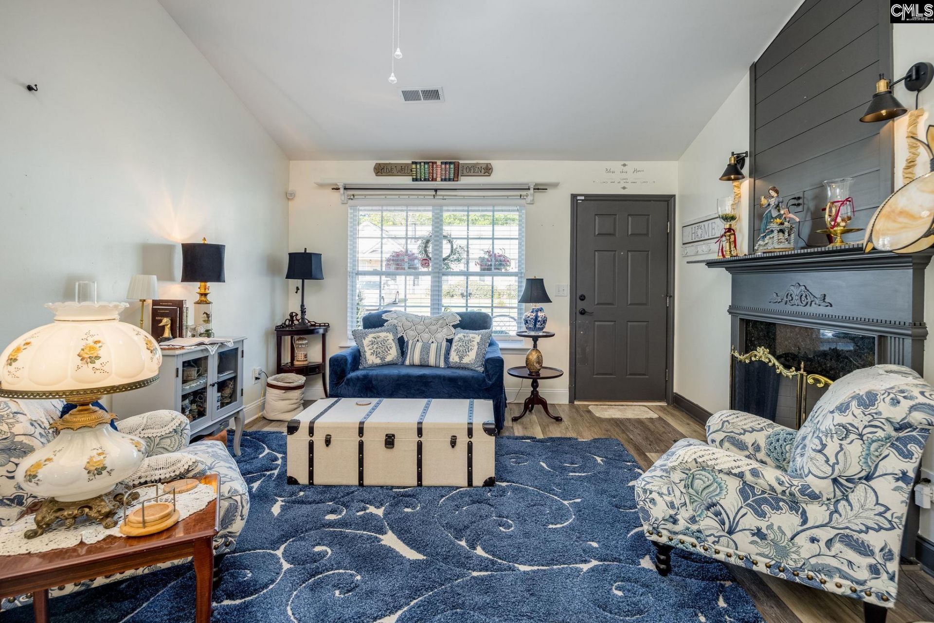 542 Dawsons Park Way Photo 6