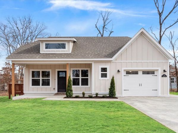 40 Hebrides Drive , Bella Vista, AR 72715