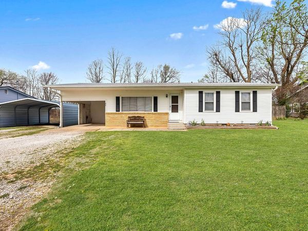 311 S Curtis Avenue , Pea Ridge, AR 72751