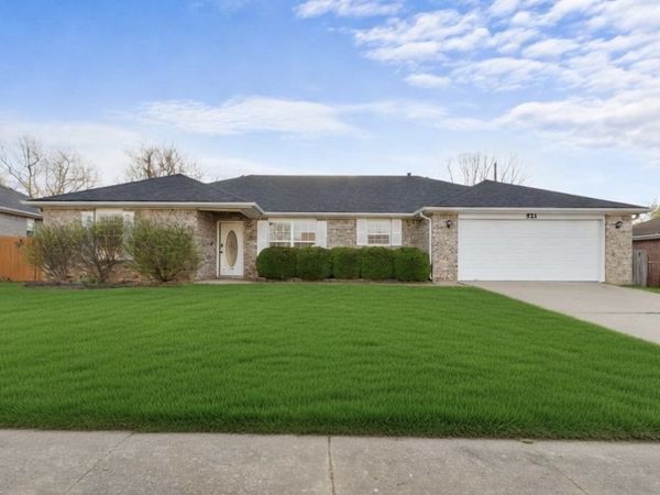 521 Prairie Street , Lowell, AR 72745