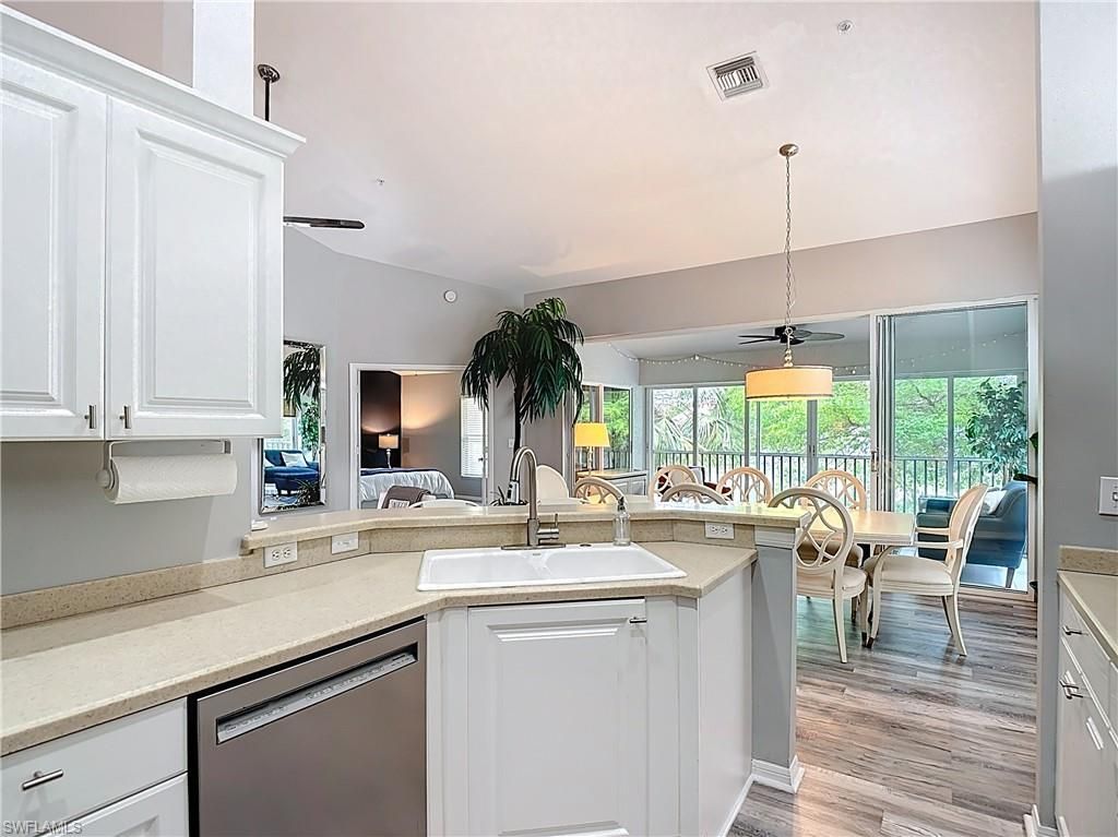 5125 Cedar Springs Dr, Unit 204, Naples, FL 34110 Photo