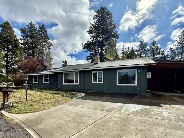 1649 NE Lesley Place, Bend, OR 97701