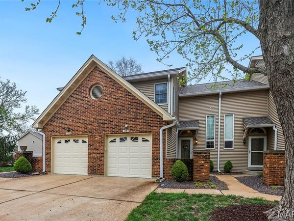 1743 Blue Oak Drive, Chesterfield, MO 63017