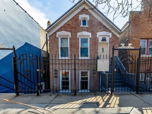 2109 W Cullerton Street , Chicago, IL 60608