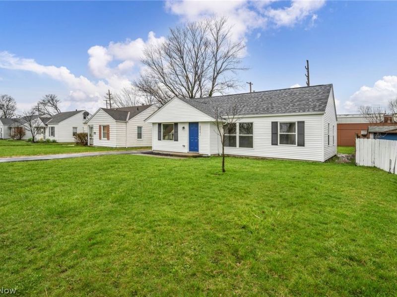 15812 Eleanore Drive , Cleveland, OH 44135 Photo 3