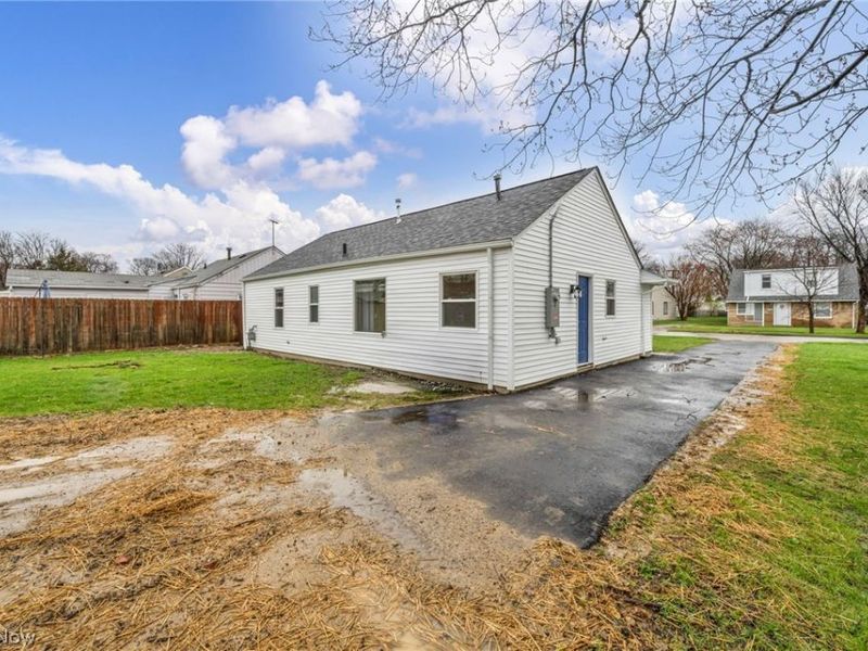 15812 Eleanore Drive , Cleveland, OH 44135 Photo 38