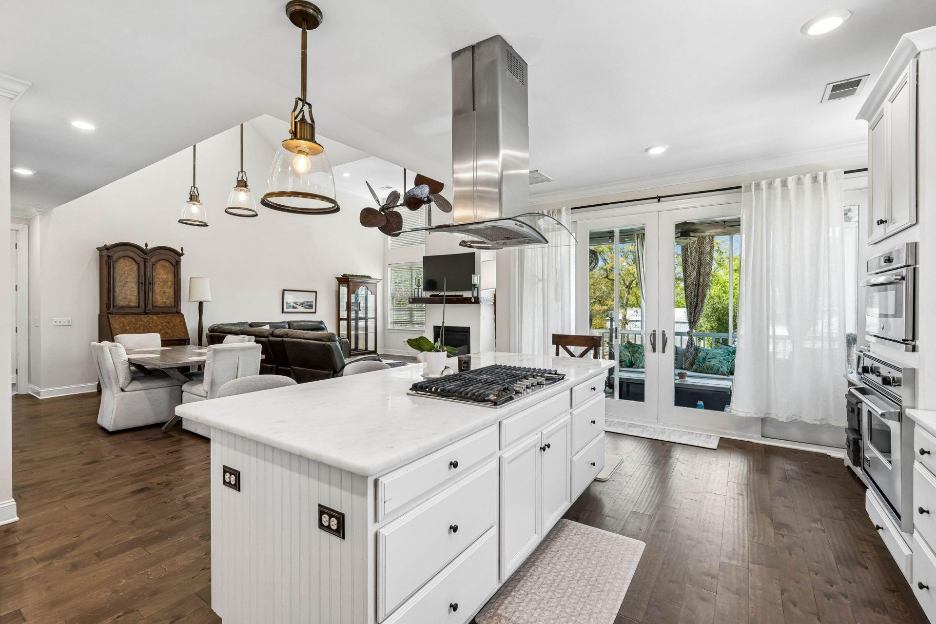 1541 Periwinkle Drive Photo 17