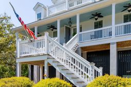 1541 Periwinkle Drive photo 4