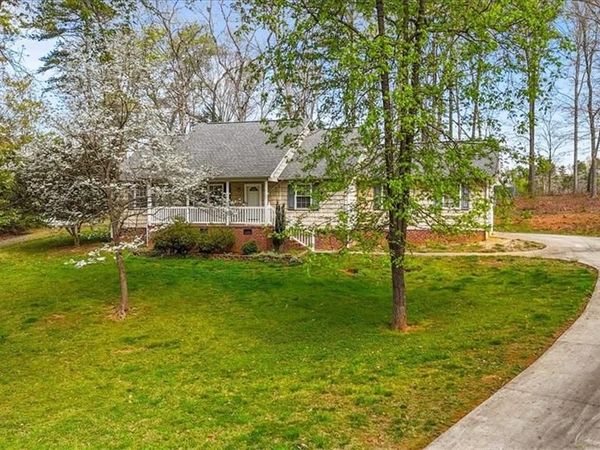 5150 Dogwood Trail, Asheboro, NC 27205