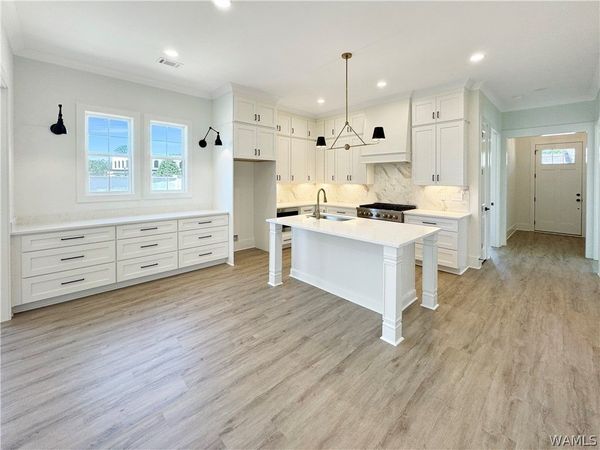 1605 Stillwater Circle , Tuscaloosa, AL 35406