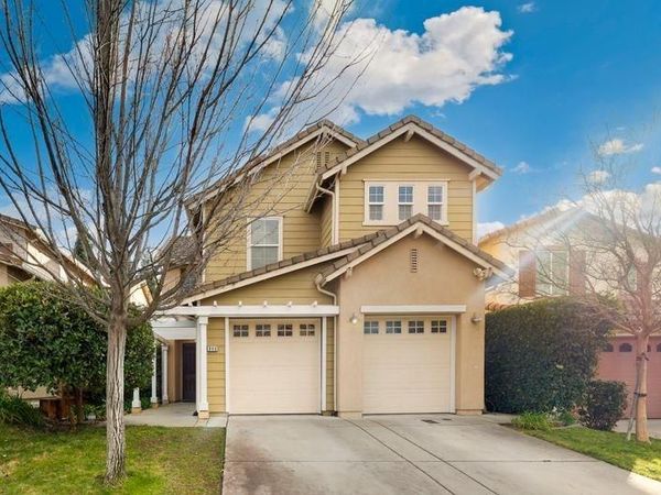 946 Campfire Cir, Rocklin, CA 95765