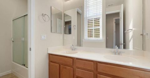 946 Campfire Cir, Rocklin, CA 95765 Photo