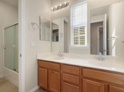 946 Campfire Cir, Rocklin, CA 95765 Photo