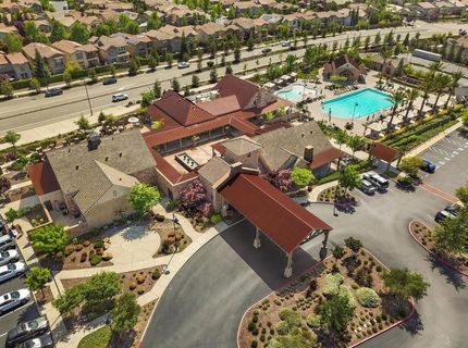 946 Campfire Cir, Rocklin, CA 95765 Photo