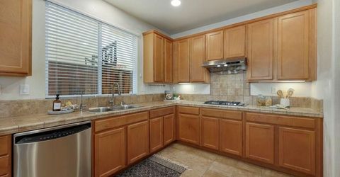 946 Campfire Cir, Rocklin, CA 95765 Photo