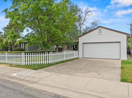 5408 Helen Way, Sacramento, CA 95822 Photo