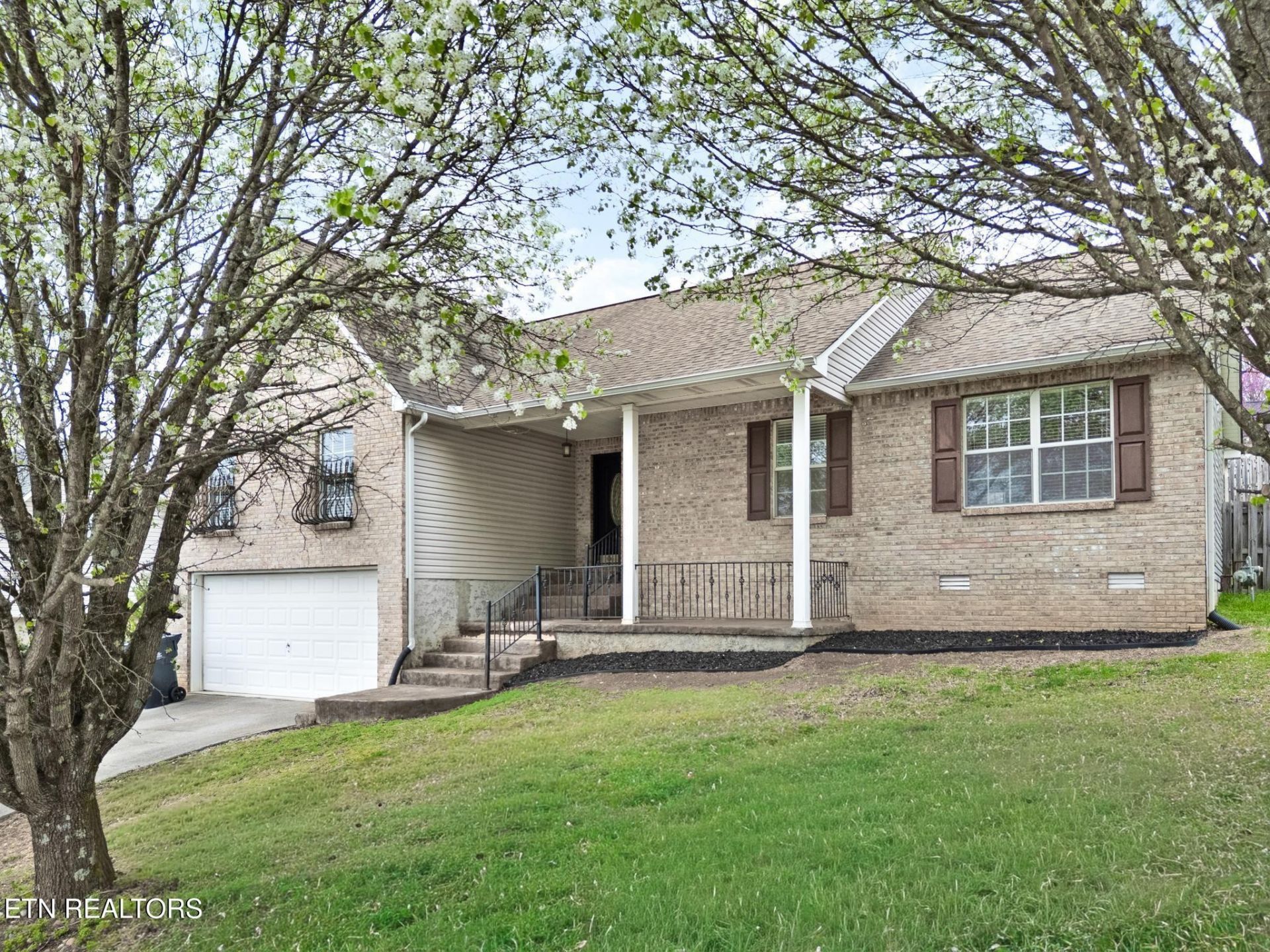 5509 Crooked Pine Lane , Knoxville, TN 37921 Main Photo