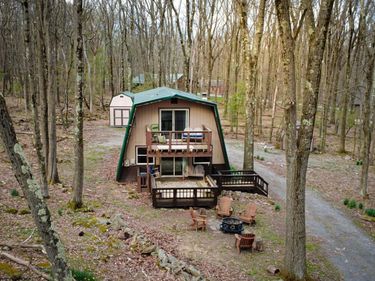 158 Anemone Lane, Terra Alta, WV 26764