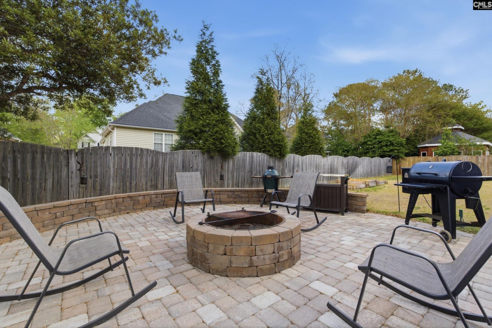 6 Holly Hedge Court  Photo 6