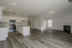 618 Forsythe Lane  photo 4