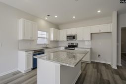 618 Forsythe Lane  photo 4