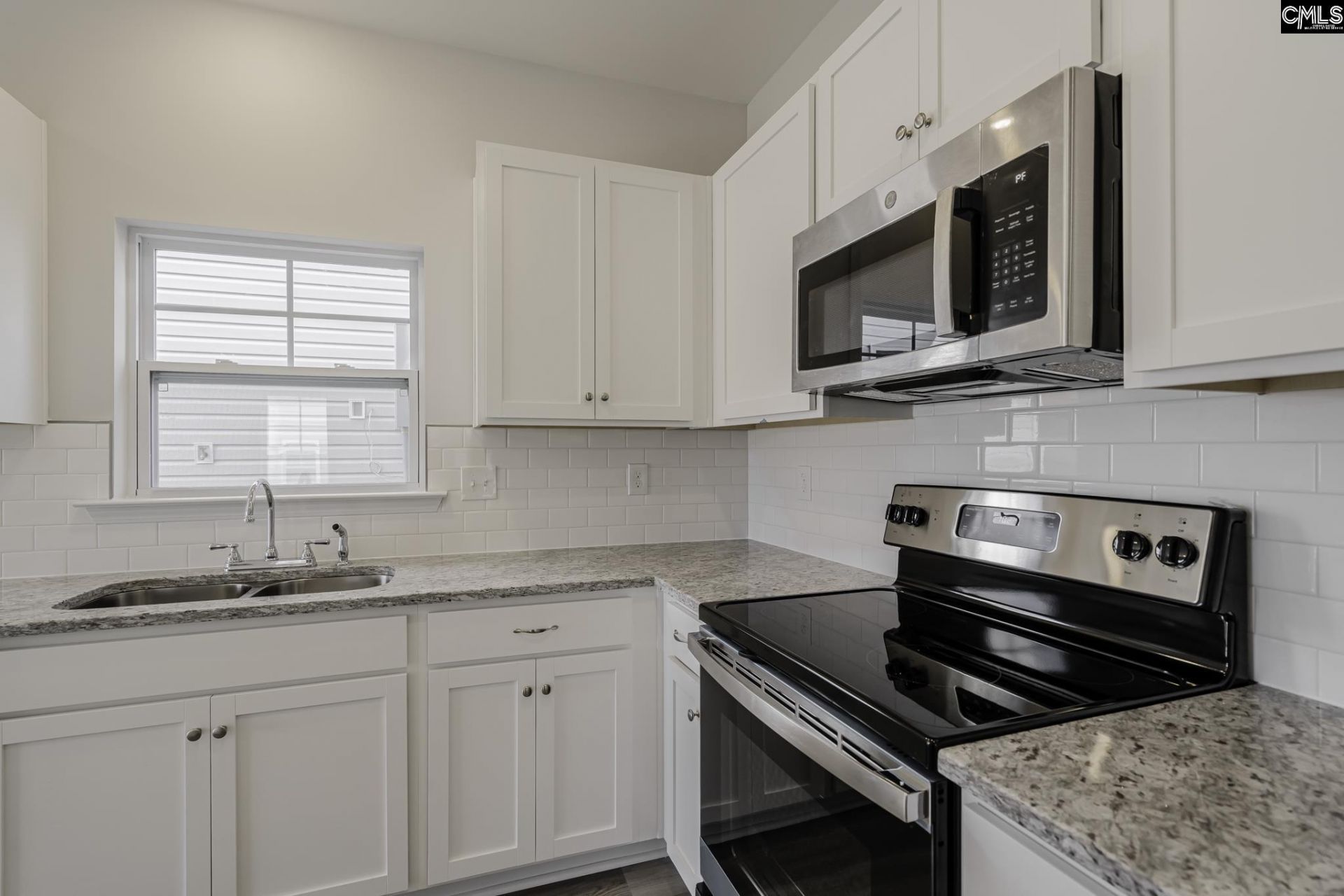 618 Forsythe Lane  Photo 4