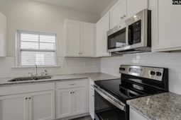 618 Forsythe Lane  photo 4