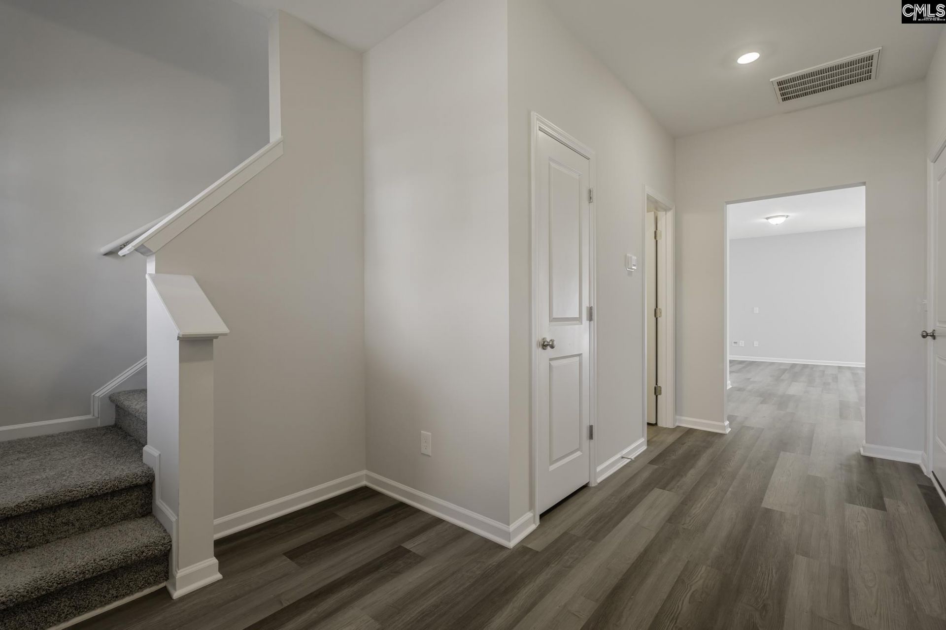 618 Forsythe Lane  Photo 9