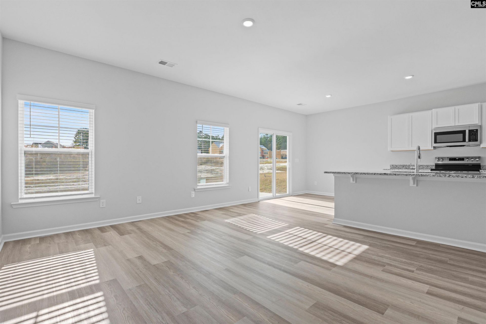 645 Forsythe Lane Photo 11