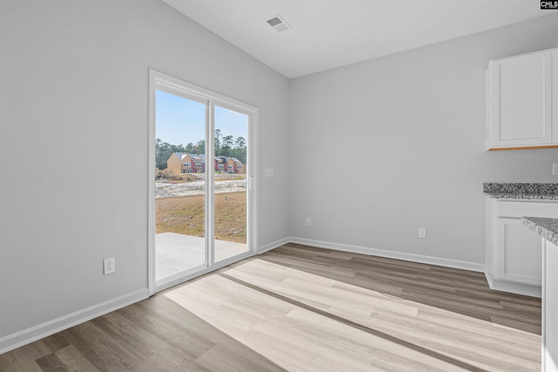 645 Forsythe Lane Photo 12