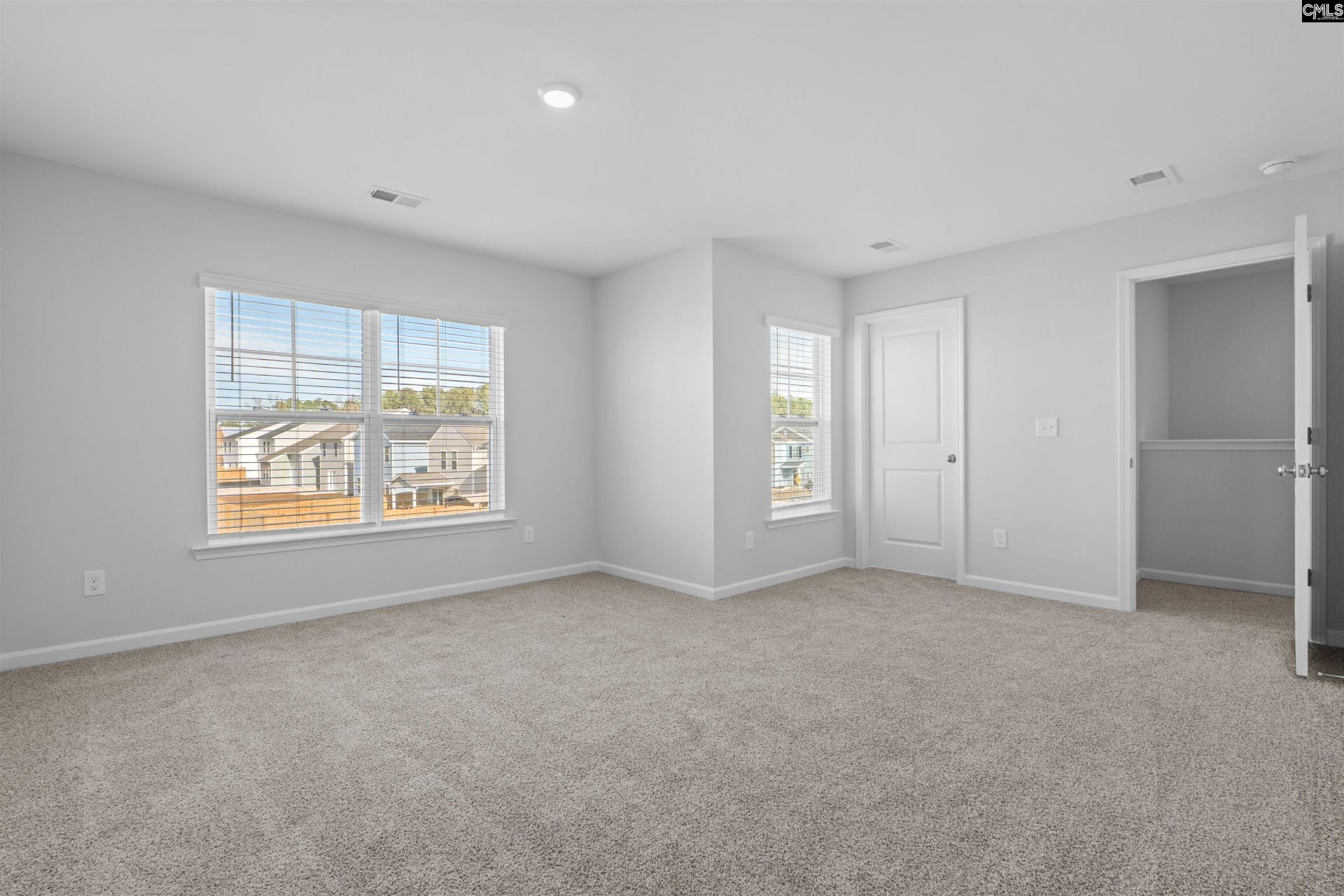 645 Forsythe Lane Photo 13