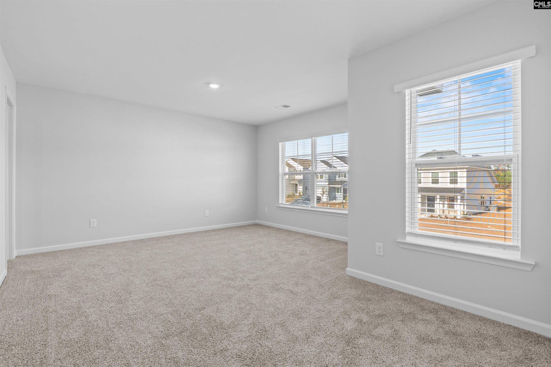 645 Forsythe Lane Photo 29