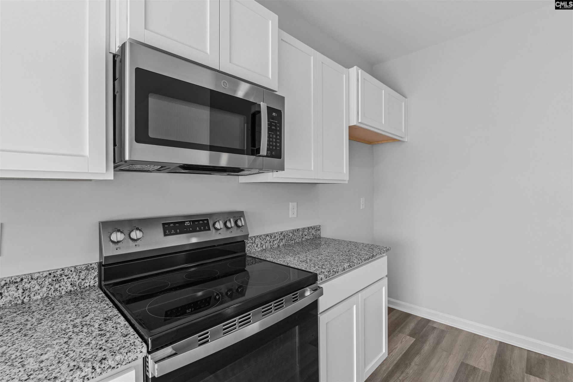 645 Forsythe Lane Photo 5