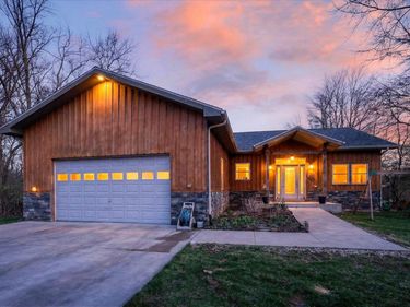 23536 Forest Shores Drive, Cassopolis, MI 49031