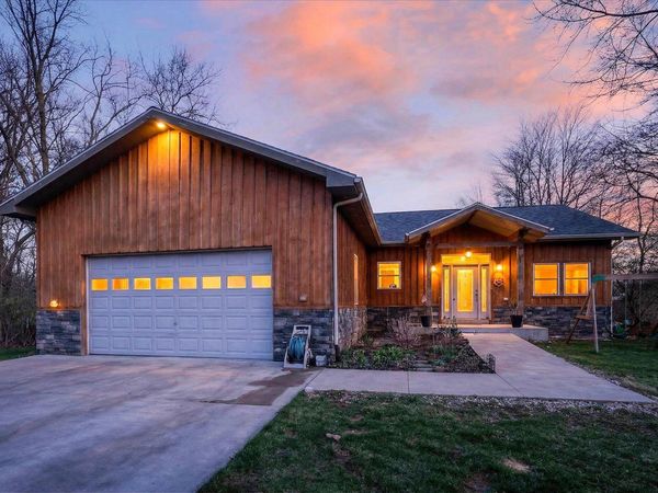 23536 Forest Shores Drive, Cassopolis, MI 49031