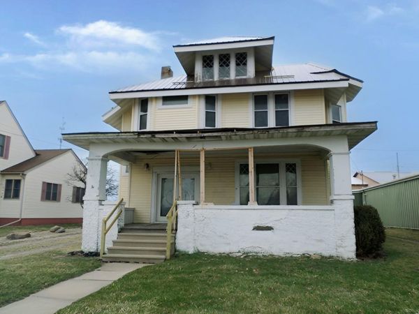 125 W Mission Street, Strawberry Point, IA 52076