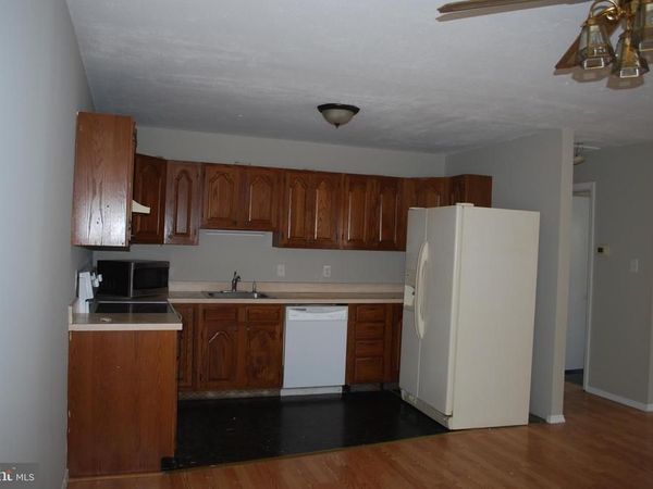 353 FARNSWORTH AVENUE, Unit 2ND FLOOR, BORDENTOWN, NJ 08505