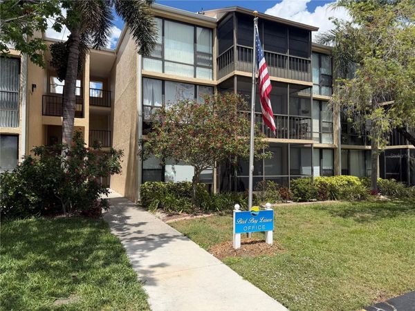 618 BIRD BAY DRIVE S, Unit 110, VENICE, FL 34285