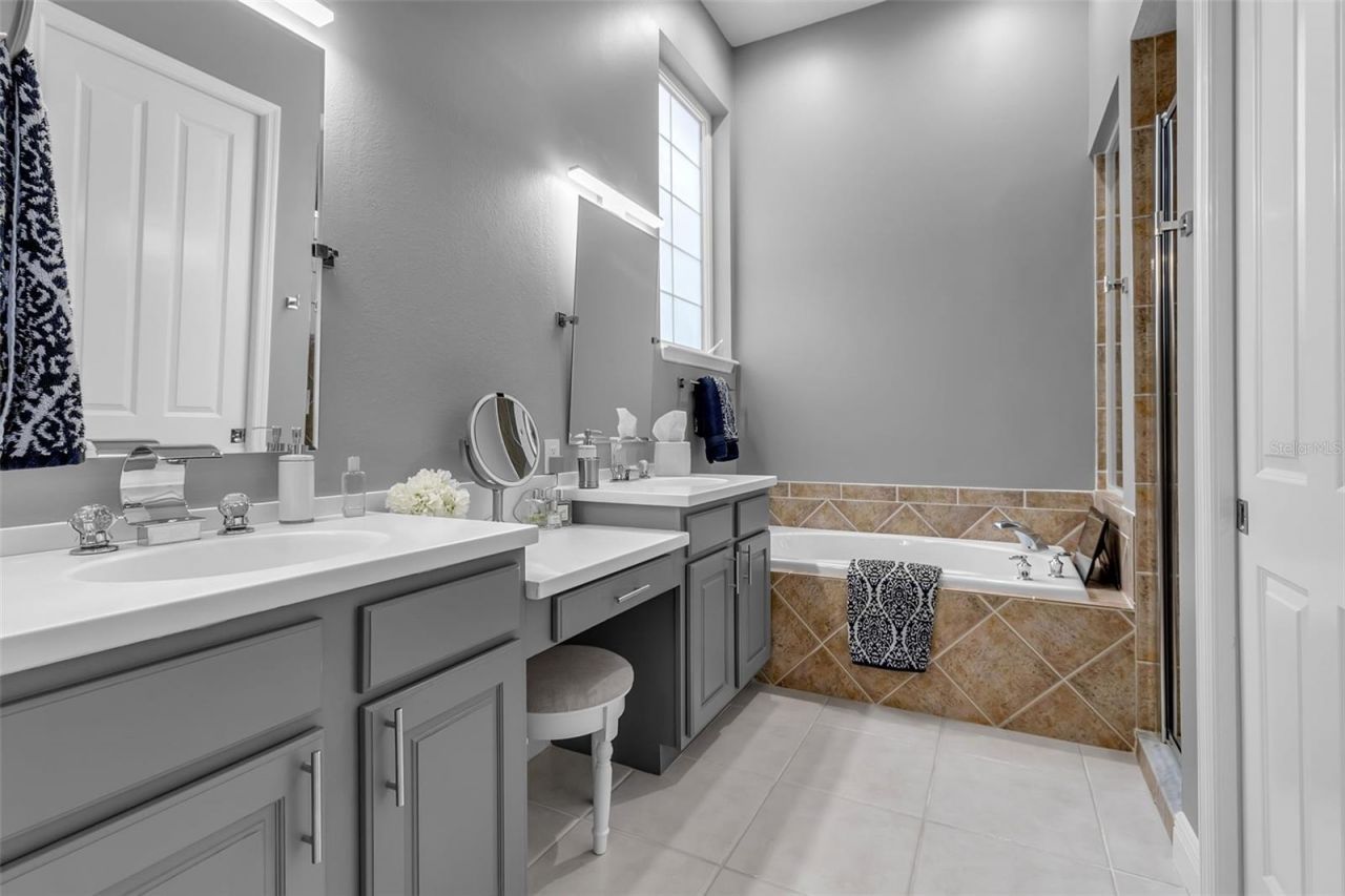 1915 Harbour Links Circle, Unit 6, Longboat Key, FL 34228 Photo