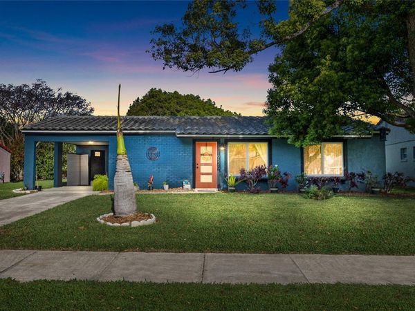 10520 MONTPELIER CIRCLE, ORLANDO, FL 32821