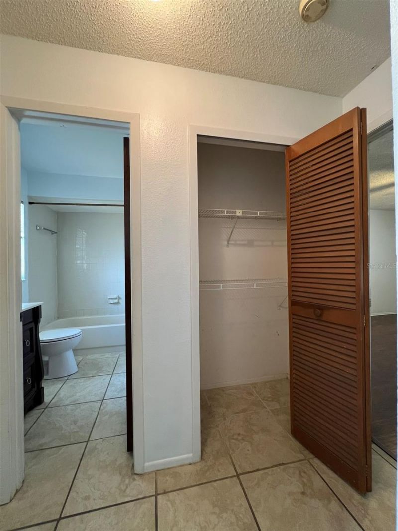 5112 Gainsville Drive, Temple Terrace, FL 33617 Photo